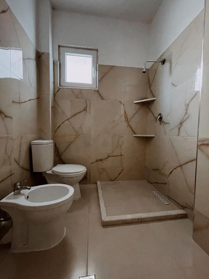 Apartments Bali Durrës Buitenkant foto